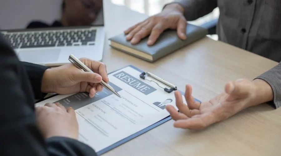 Aprende a enviar tu currículum a Zara de forma efectiva