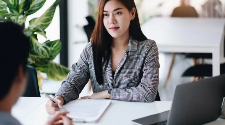 Cómo enviar tu currículum a Glassdoor y encontrar trabajo