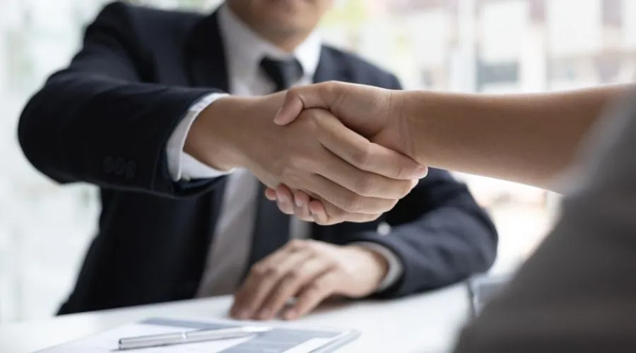 Consejos para adaptar tu currículum a cada oferta de empleo