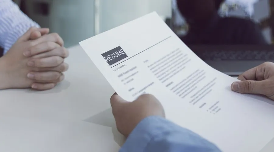 Utiliza Indeed para buscar empleo y enviar tu currículum
